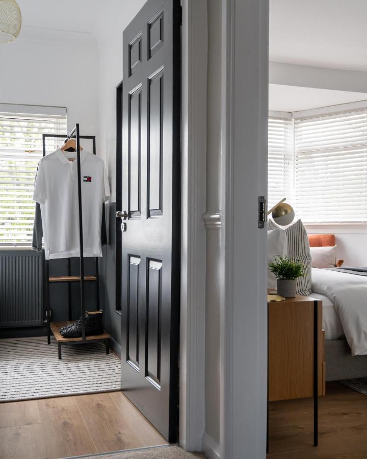 Large Luxury Solihull House - The Residence - Close To Nec - Sleeps 9 Екстер'єр фото
